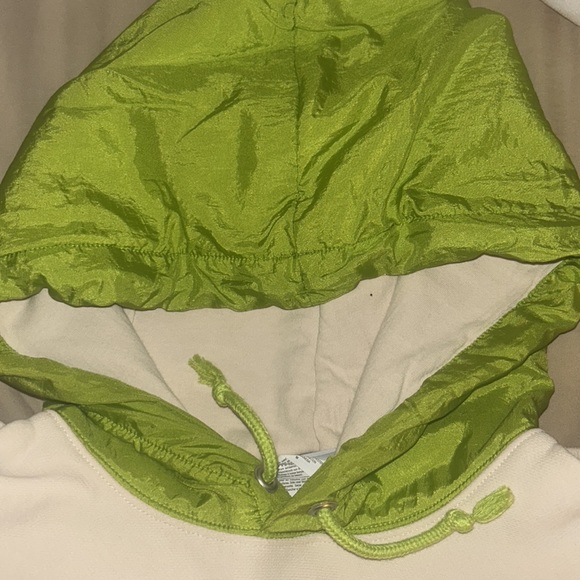 beige champion sweatshirt, unisex, barley worn, size M - Picture 2 of 4